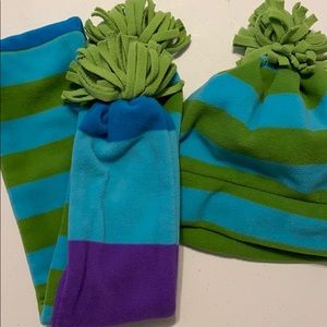 Gap Kids S/M hat and scarf